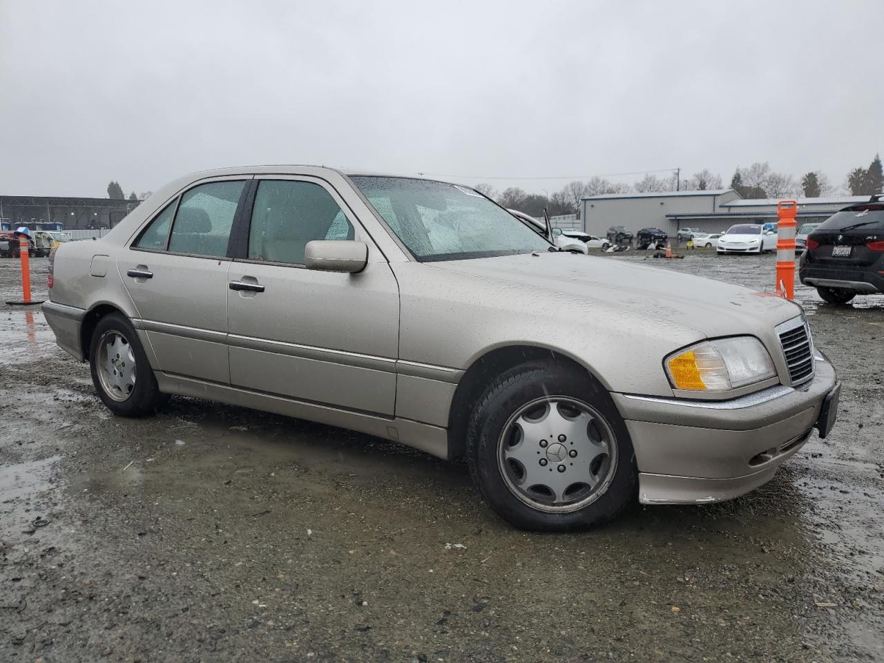 1999 Mercedes-Benz C 230 VIN: WDBHA24G2XA679744 Lot: 86293044