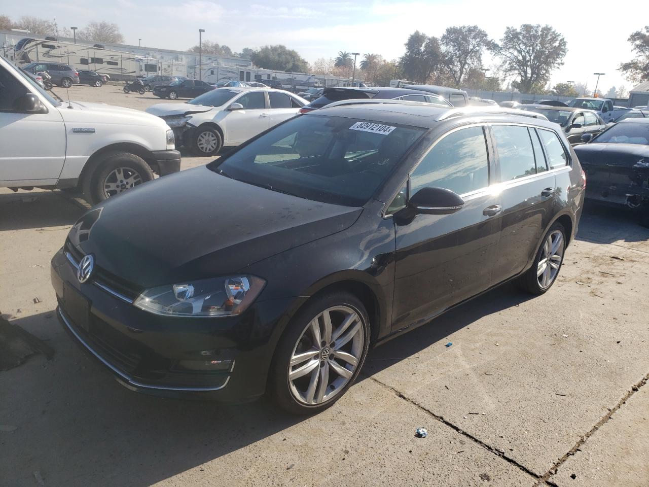 2017 Volkswagen Golf Sportwagen S VIN: 3VWC17AU0HM521956 Lot: 82912104