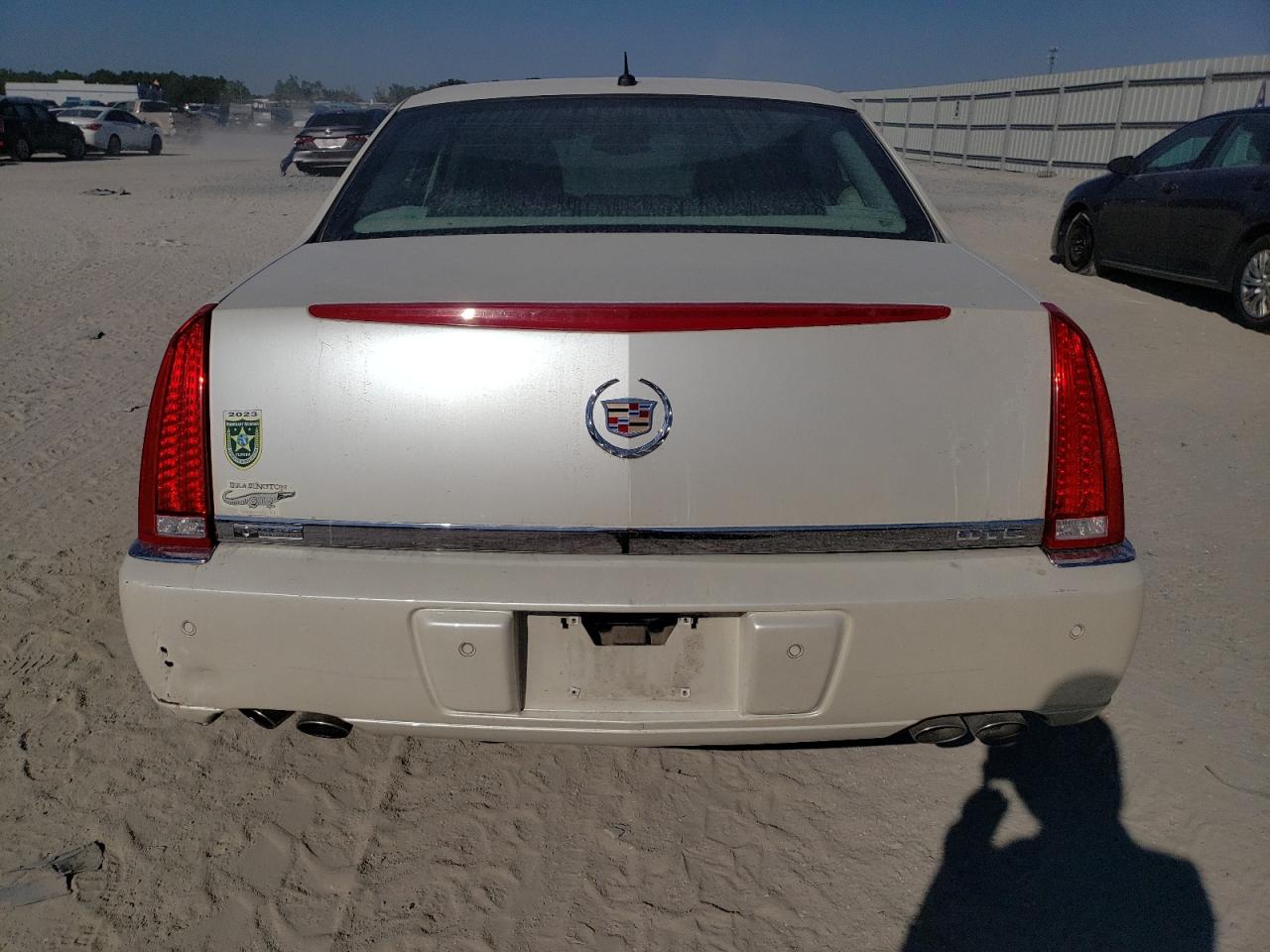 2007 Cadillac Dts VIN: 1G6KD57Y17U236491 Lot: 82610474