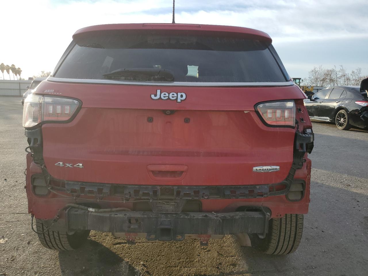 2017 Jeep Compass Latitude VIN: 3C4NJDBB8HT667261 Lot: 83486264