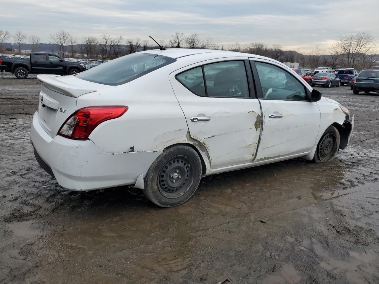 2015 Nissan Versa S VIN: 3N1CN7AP1FL896584 Lot: 82225144