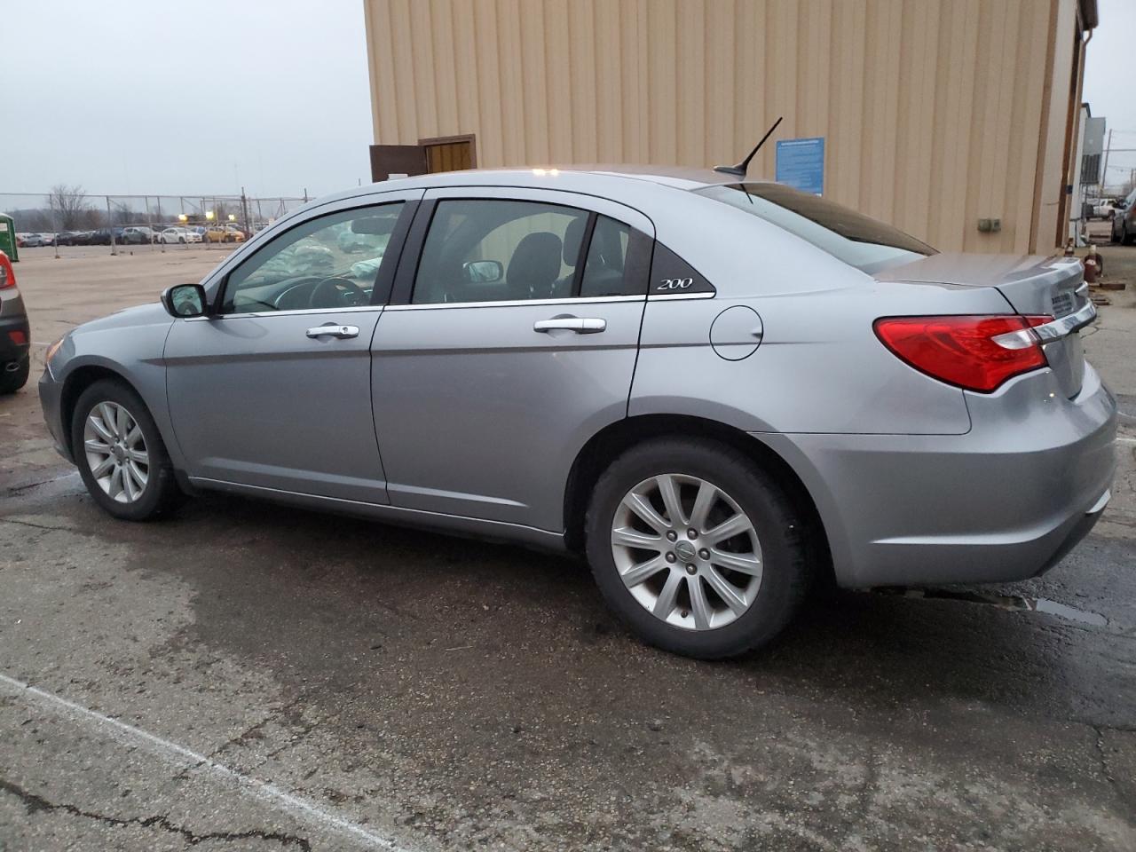 2014 Chrysler 200 Limited VIN: 1C3CCBCG8EN119177 Lot: 85516574