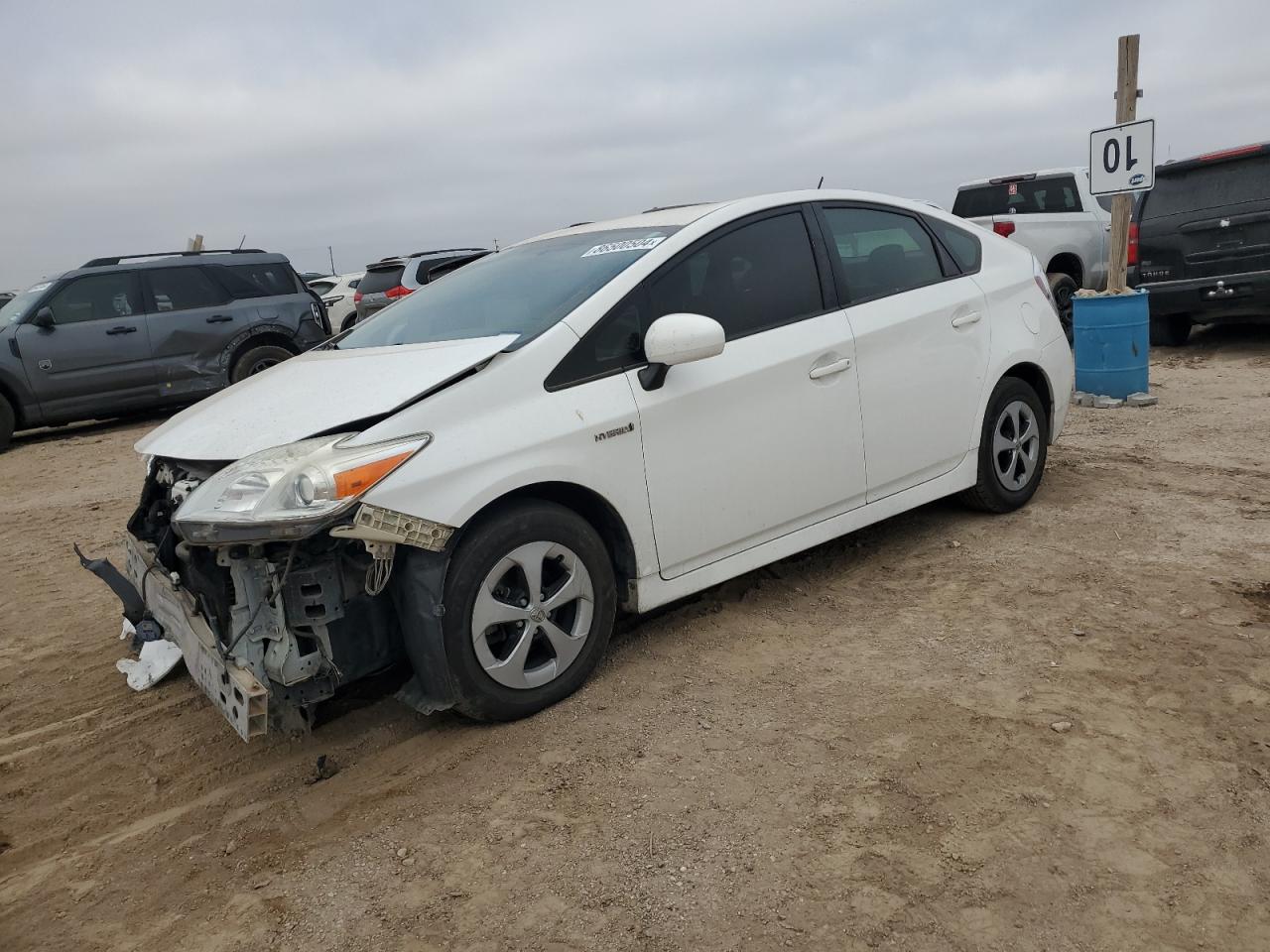 JTDKN3DUXF1949504 2015 Toyota Prius