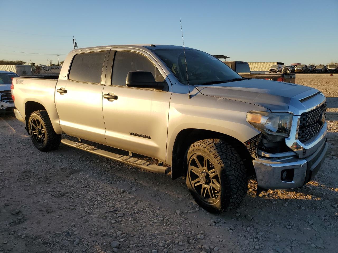 2019 Toyota Tundra Crewmax Sr5 VIN: 5TFEM5F1XKX141451 Lot: 86578274