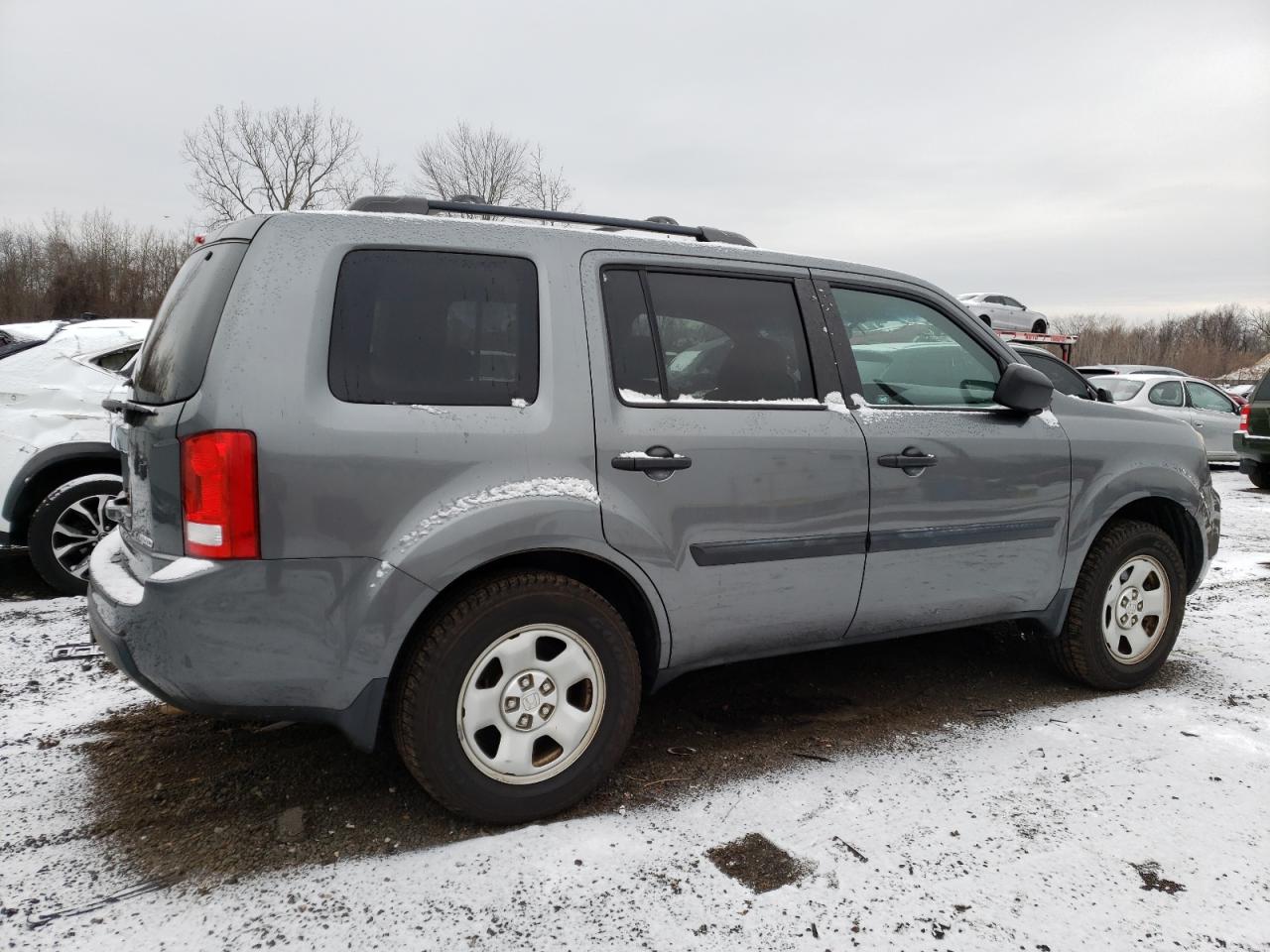 2011 Honda Pilot Lx VIN: 5FNYF4H21BB088883 Lot: 84765334