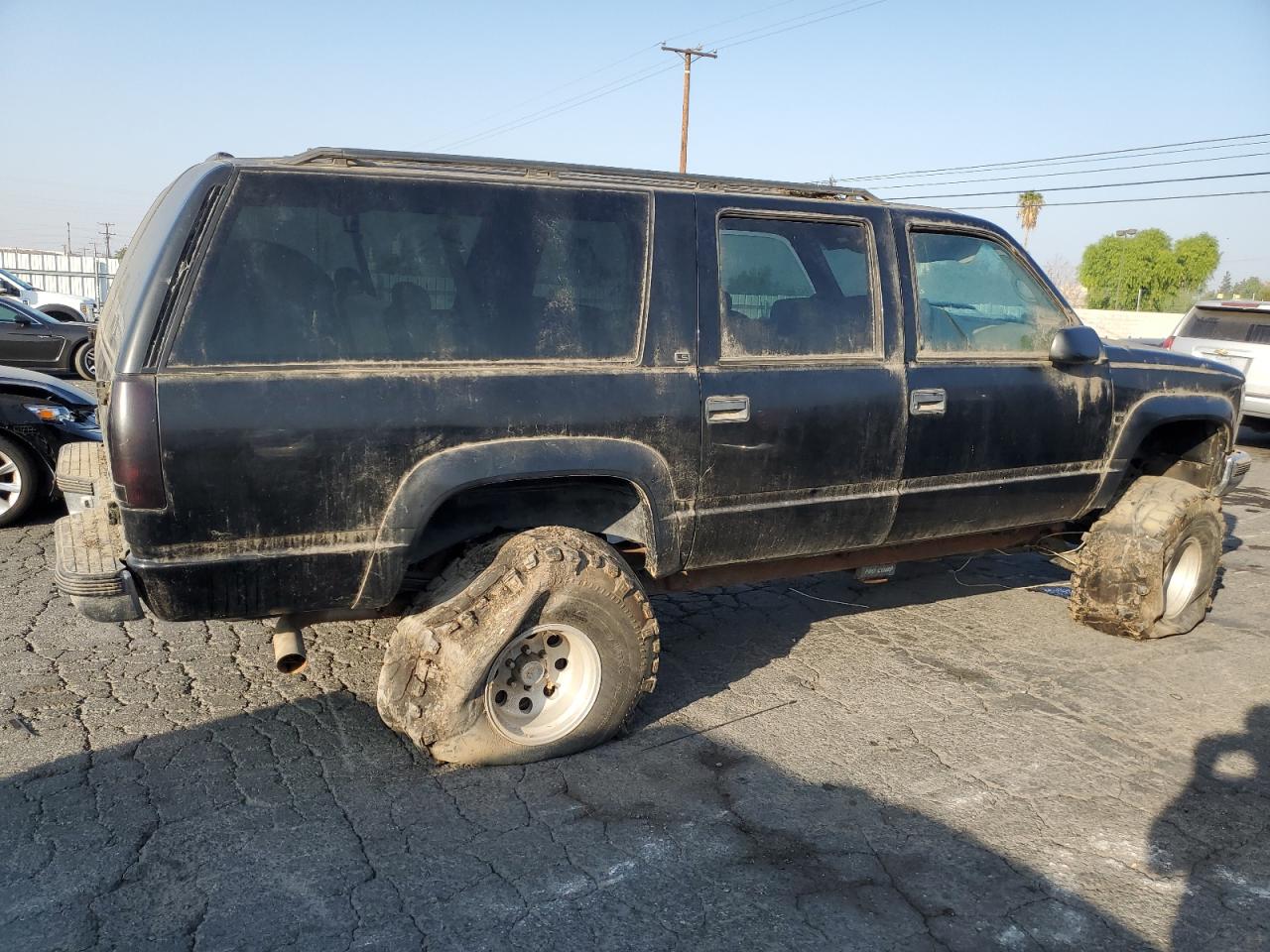 1996 Chevrolet Suburban K1500 VIN: 1GNFK16R4TJ409561 Lot: 83247624