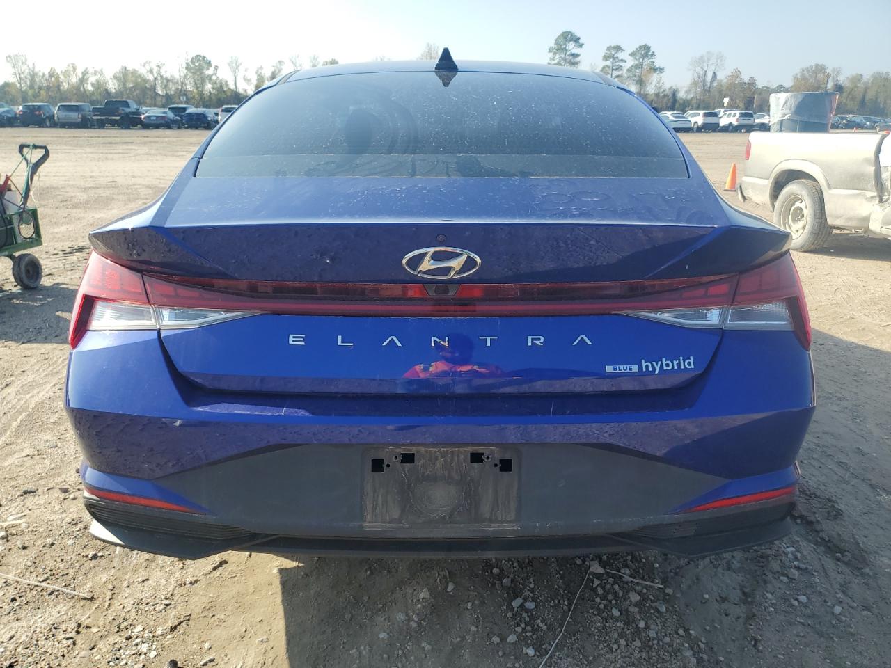 KMHLM4AJ4MU006801 2021 Hyundai Elantra Blue