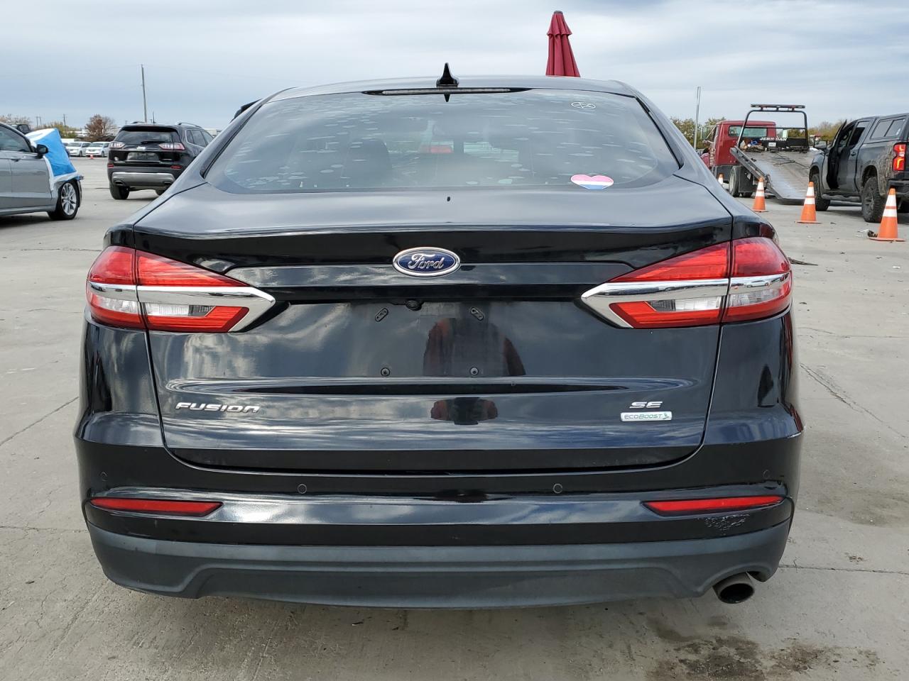 3FA6P0HD1LR135477 2020 Ford Fusion Se