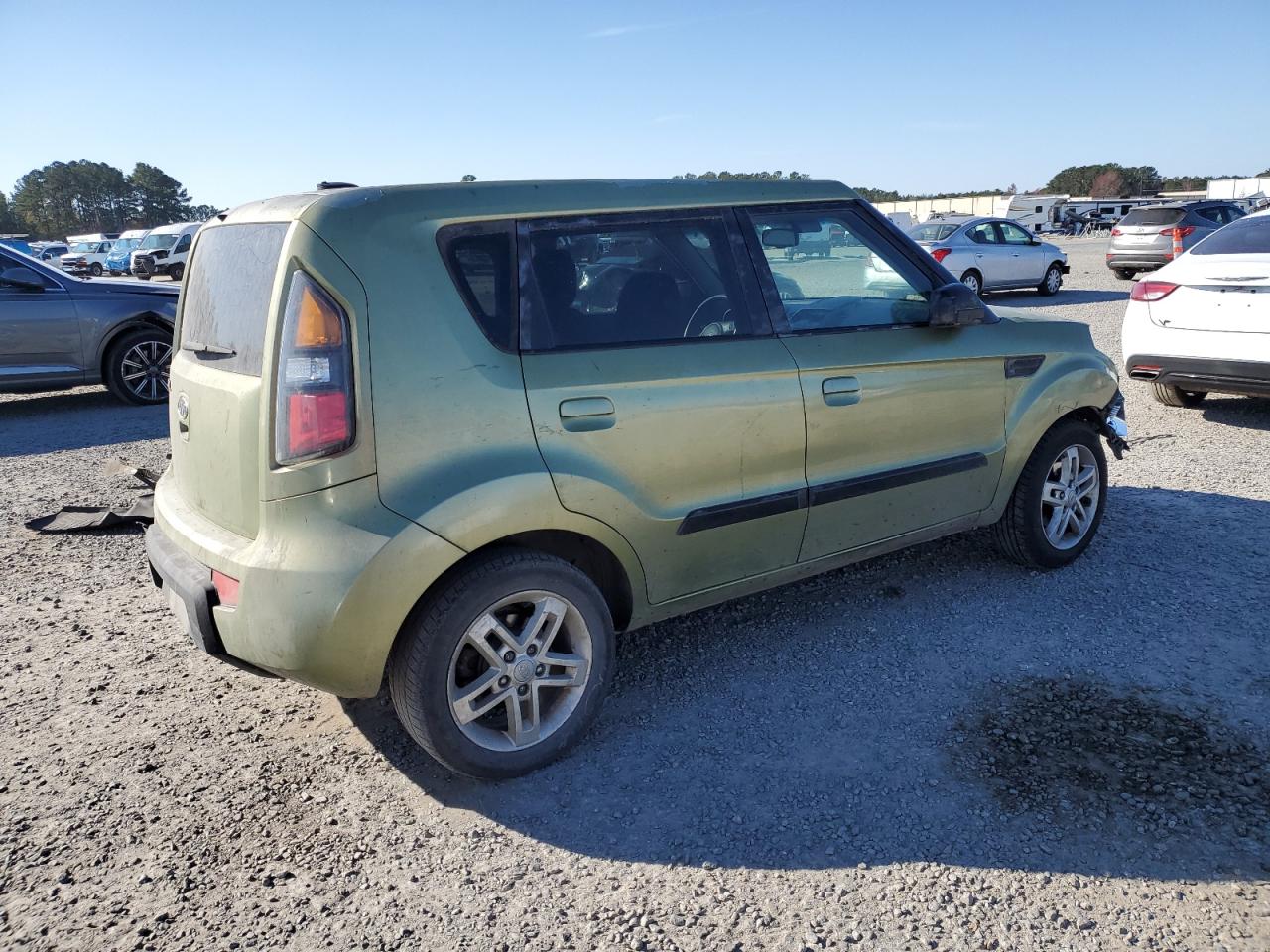 2010 Kia Soul + VIN: KNDJT2A21A7109292 Lot: 83289774