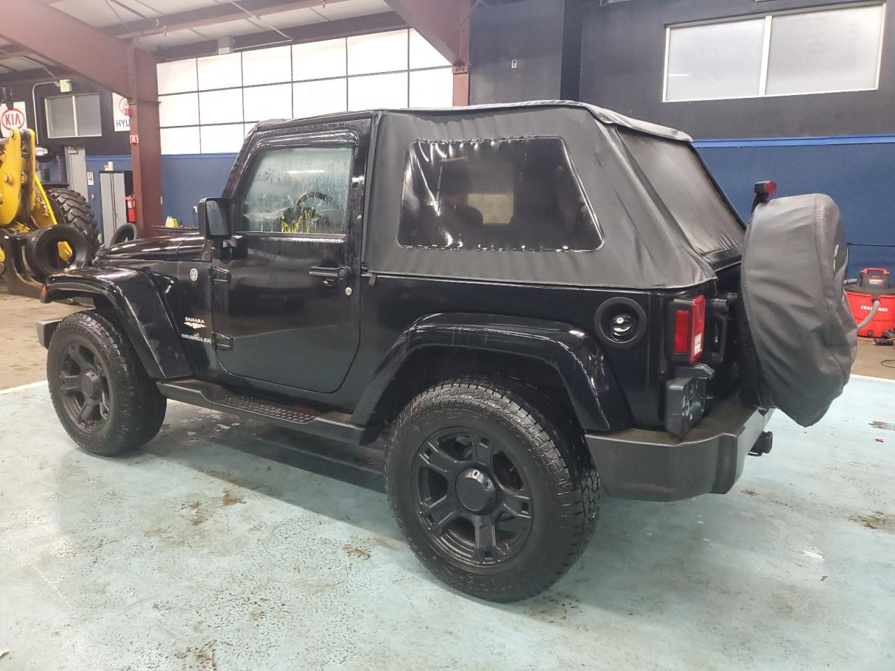 1J4FA54147L205296 2007 Jeep Wrangler Sahara