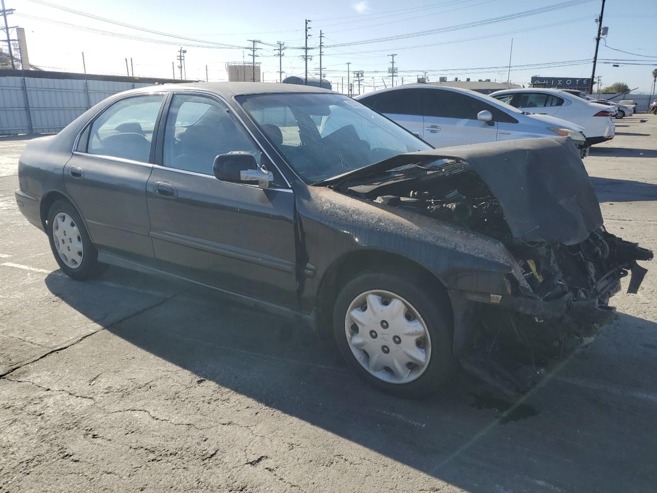 1996 Honda Accord Lx VIN: 1HGCD5637TA243272 Lot: 85079614