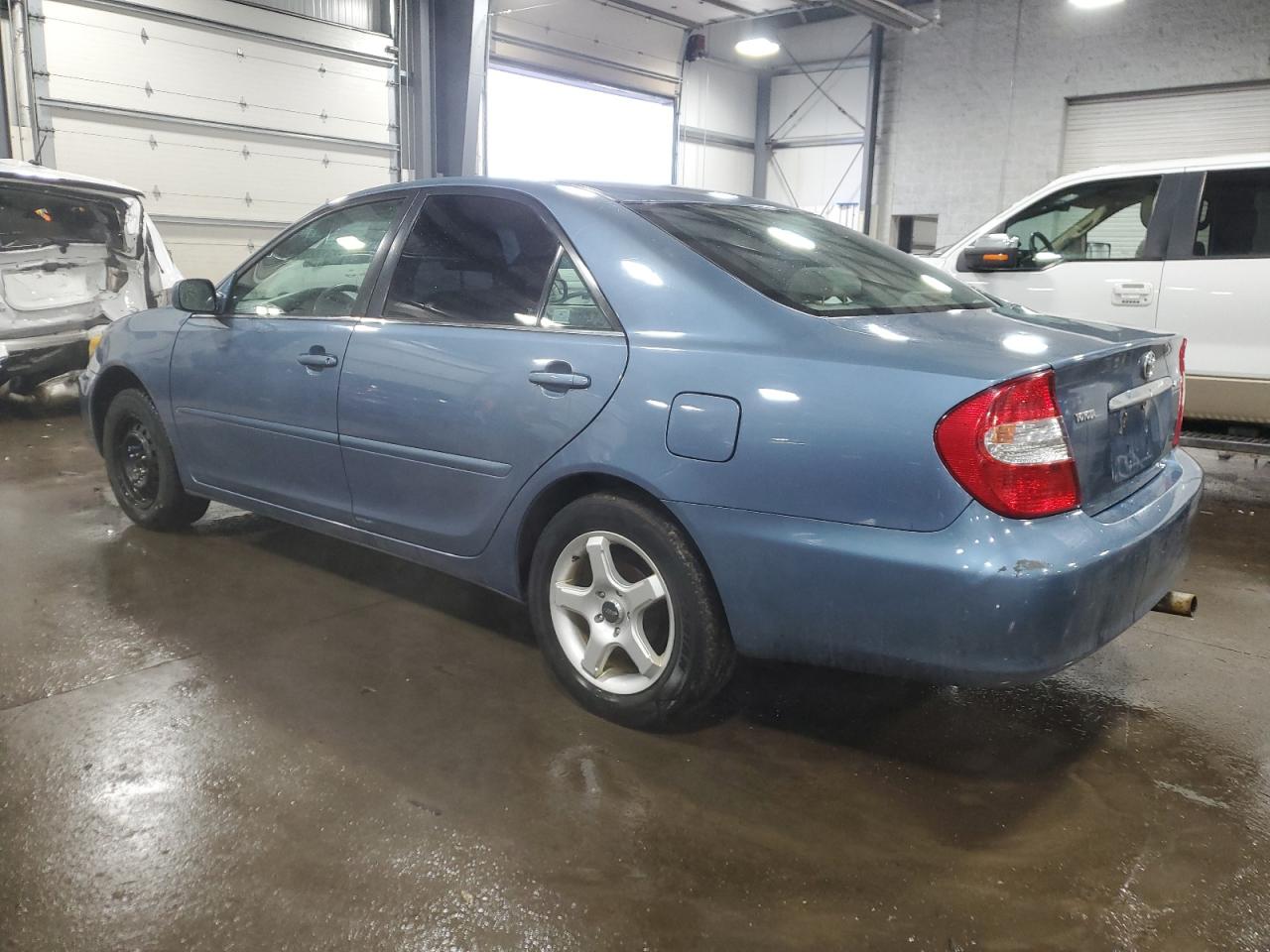 2004 Toyota Camry Le VIN: 4T1BE32K64U927041 Lot: 87102684