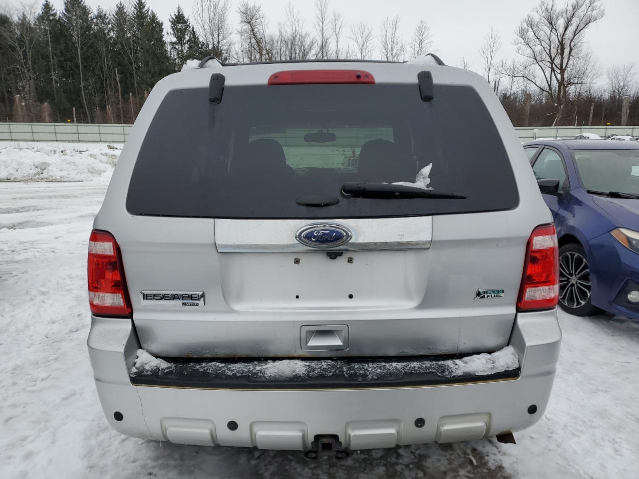 1FMCU9EG8BKB21843 2011 Ford Escape Limited