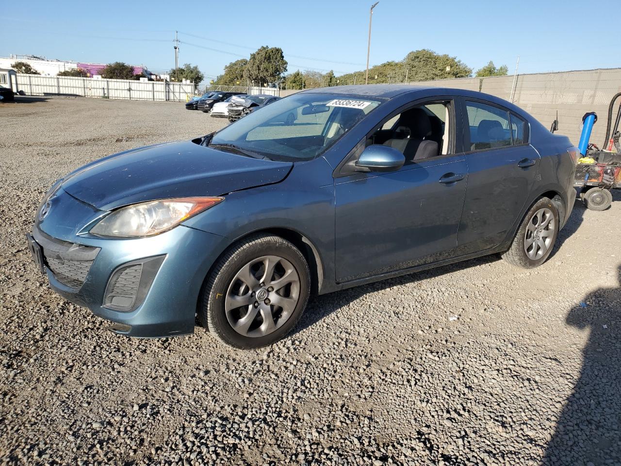 2011 Mazda 3 I VIN: JM1BL1UG6B1394033 Lot: 85336724