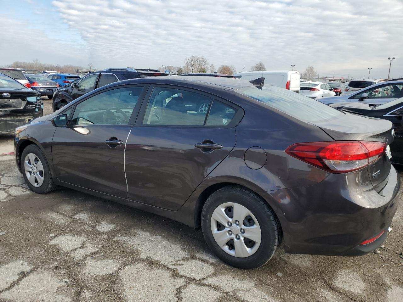 2017 Kia Forte Lx VIN: 3KPFK4A7XHE102433 Lot: 80704924