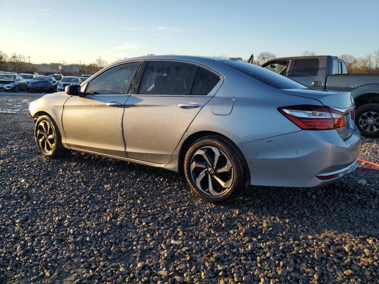 2017 Honda Accord Ex VIN: 1HGCR2F72HA108100 Lot: 85564734