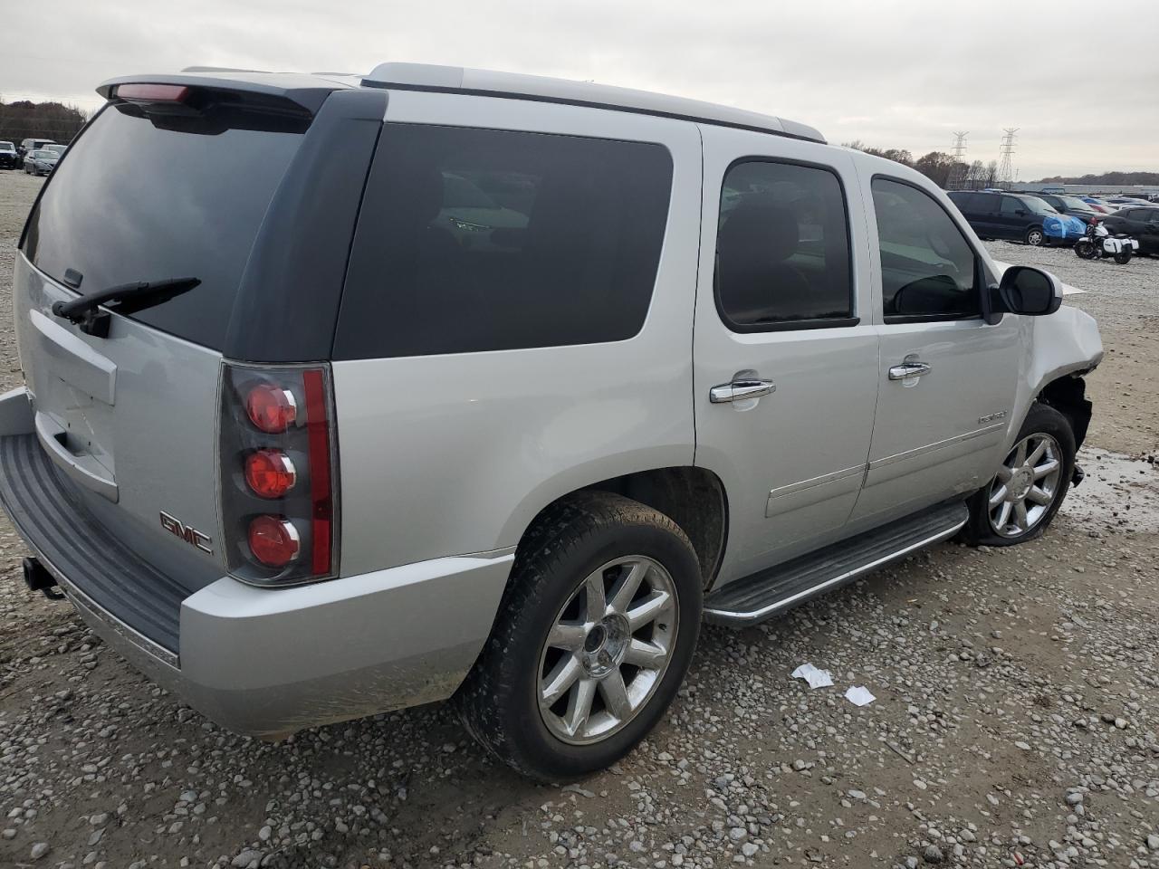 2011 GMC Yukon Denali VIN: 1GKS2EEF2BR146030 Lot: 85171514