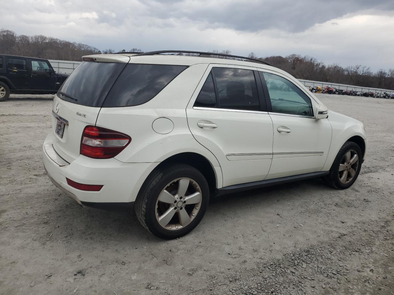 2011 Mercedes-Benz Ml 350 4Matic VIN: 4JGBB8GB2BA743664 Lot: 85929334