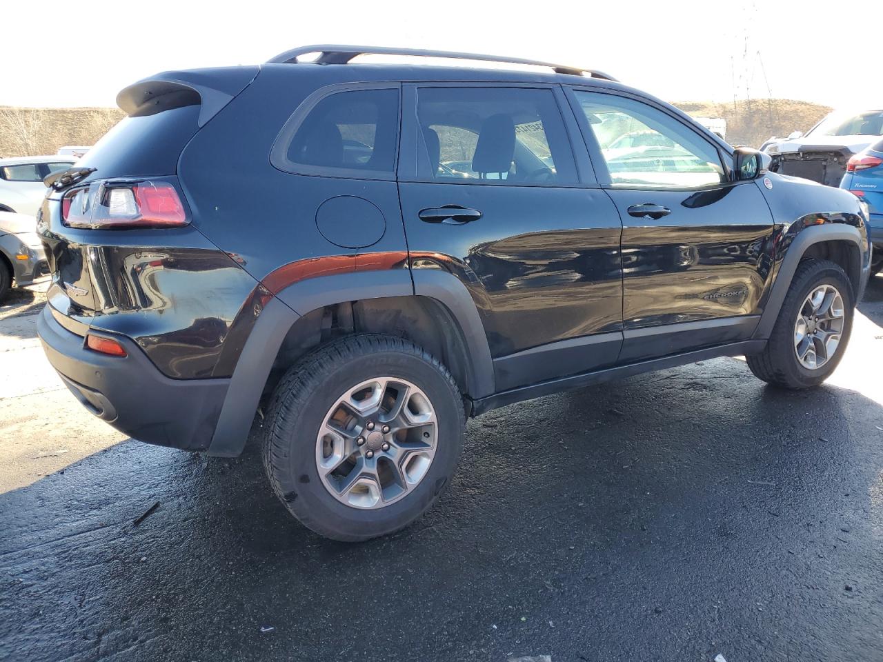 2019 Jeep Cherokee Trailhawk VIN: 1C4PJMBN9KD315404 Lot: 83421474