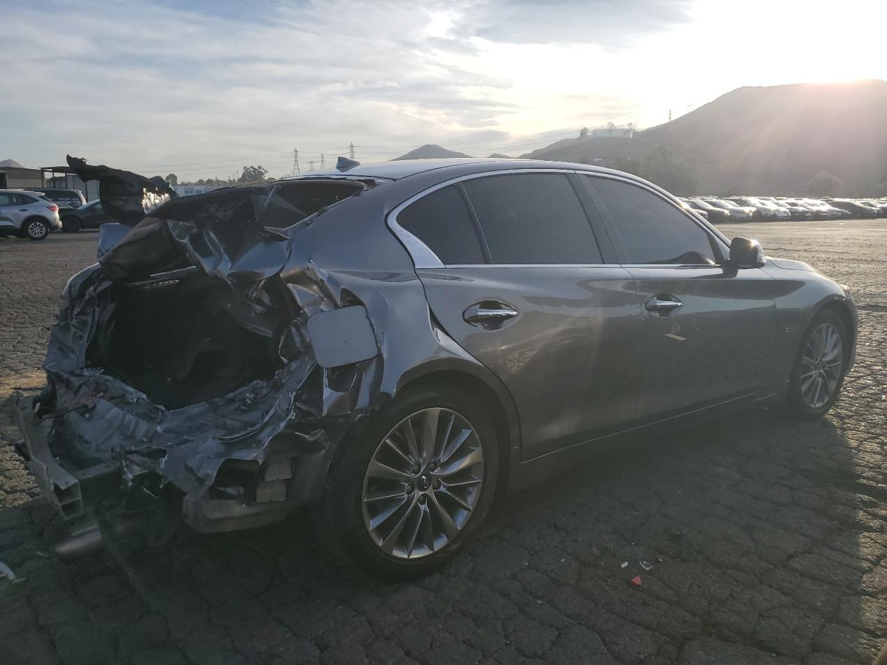 2018 Infiniti Q50 Luxe VIN: JN1EV7AP8JM352428 Lot: 86840654