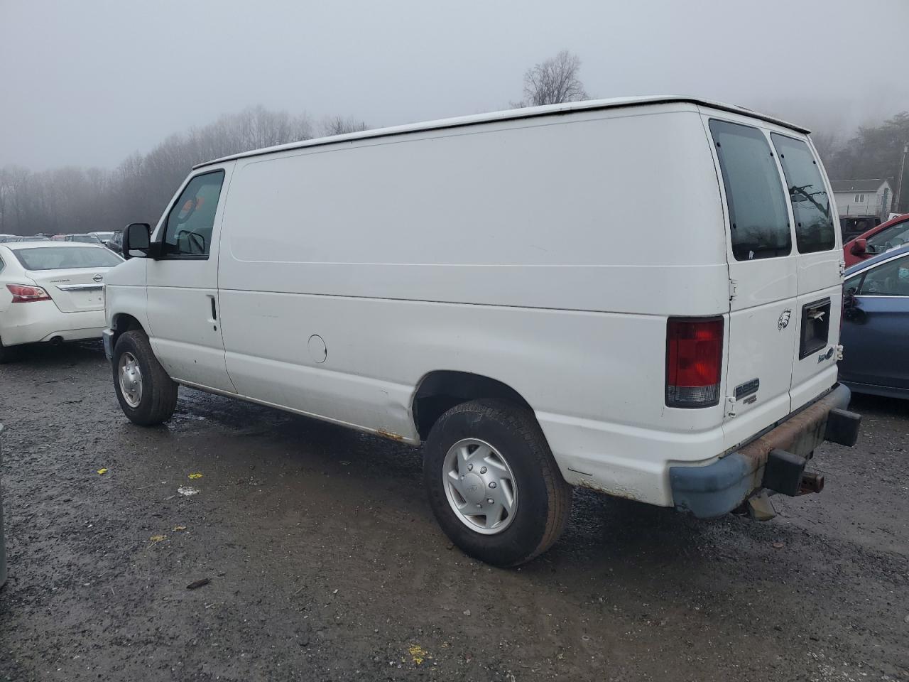 1FTNE2EW7BDA77153 2011 Ford Econoline E250 Van