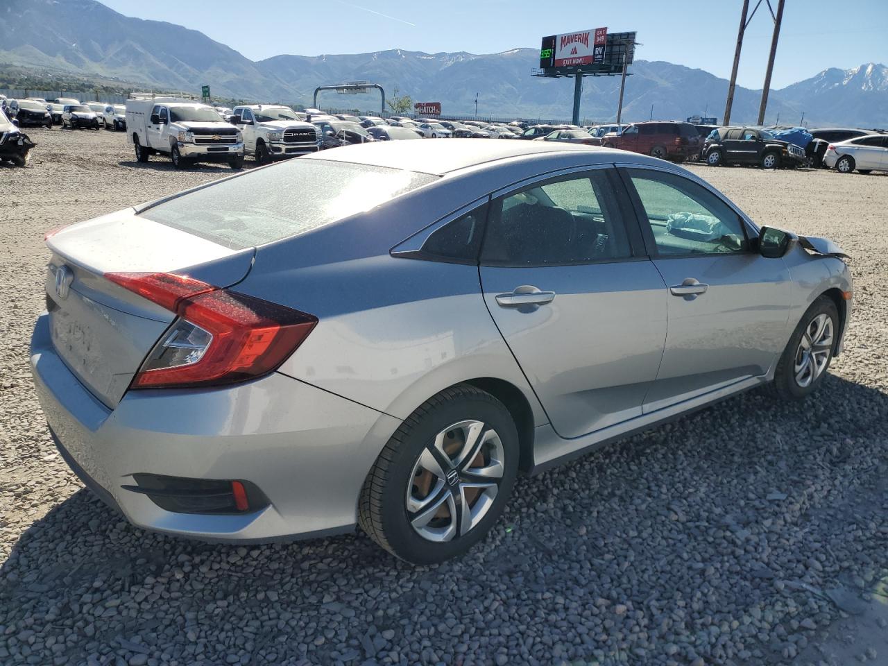 2HGFC2F56HH544821 2017 Honda Civic Lx