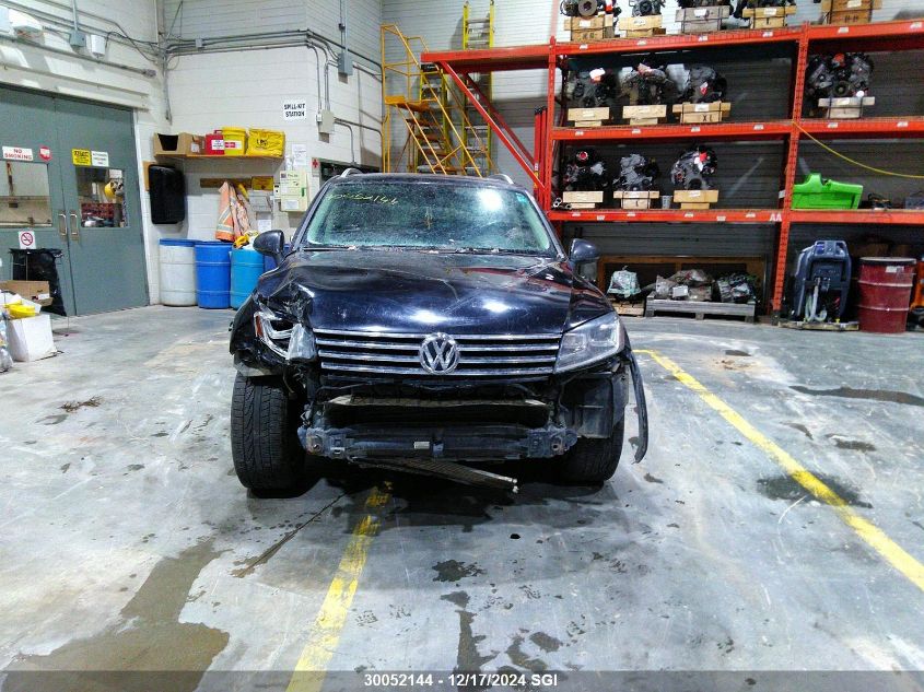 2016 Volkswagen Touareg Sport/Lux/Executive VIN: WVGEF9BP2GD011602 Lot: 30052144