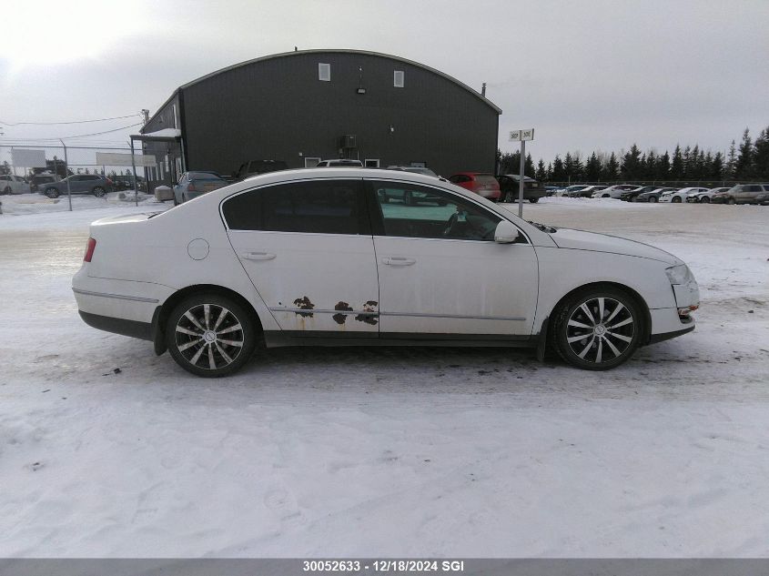 2007 Volkswagen Passat 2.0T Luxury Leather VIN: WVWEK73C27P103243 Lot: 30052633