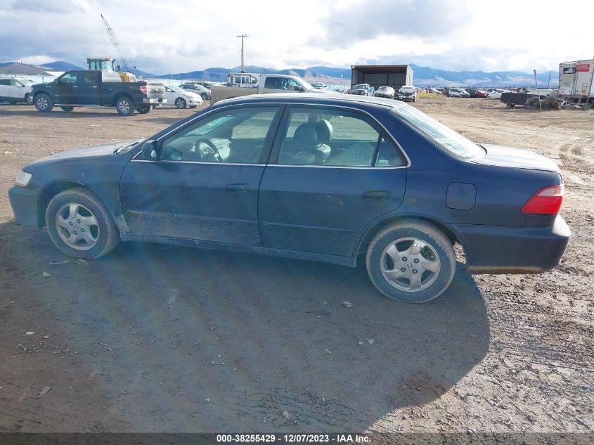 2000 Honda Accord 2.3 Ex VIN: 1HGCG6688YA025504 Lot: 38255429