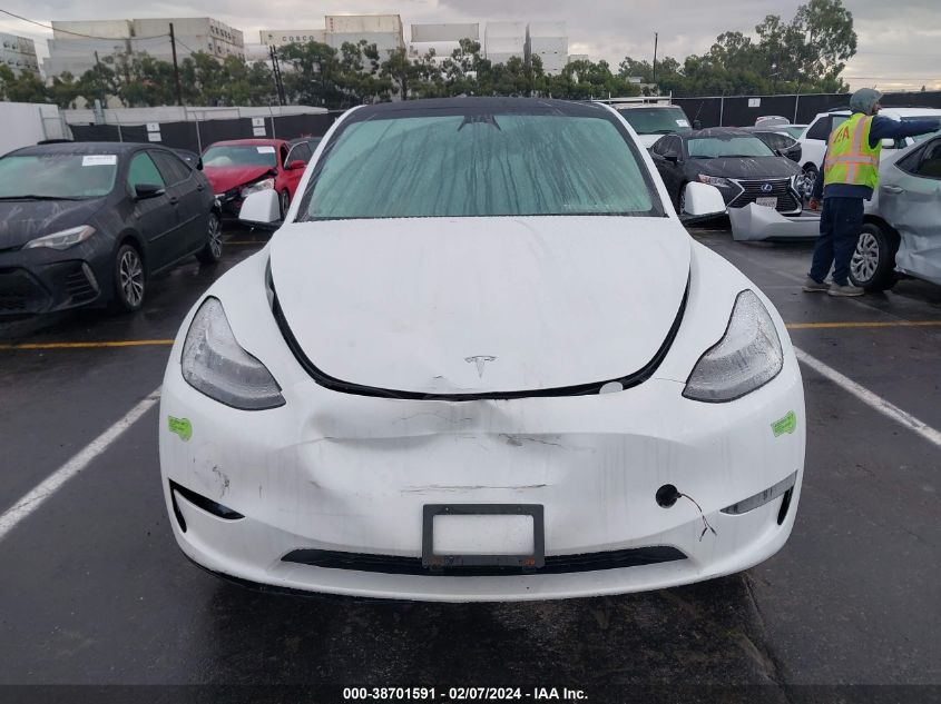 2023 Tesla Model Y Awd/Long Range Dual Motor All-Wheel Drive VIN: 7SAYGDEE9PA109305 Lot: 38701591