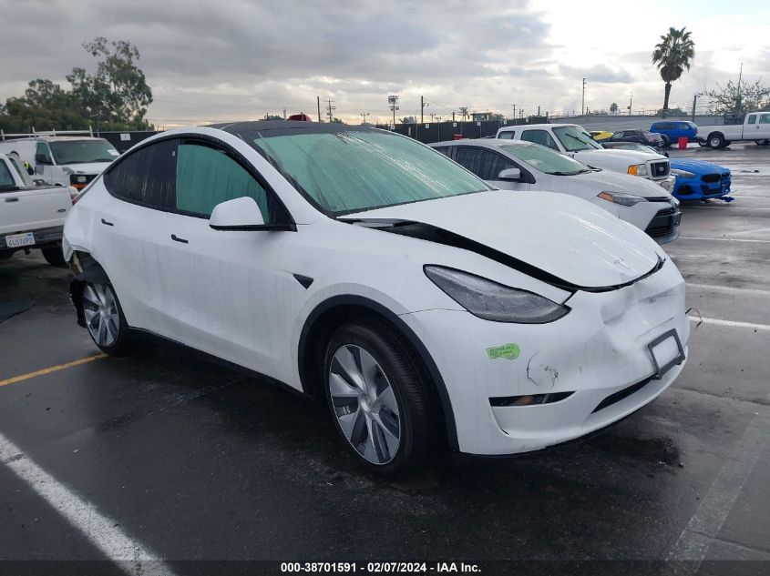 2023 Tesla Model Y Awd/Long Range Dual Motor All-Wheel Drive VIN: 7SAYGDEE9PA109305 Lot: 38701591