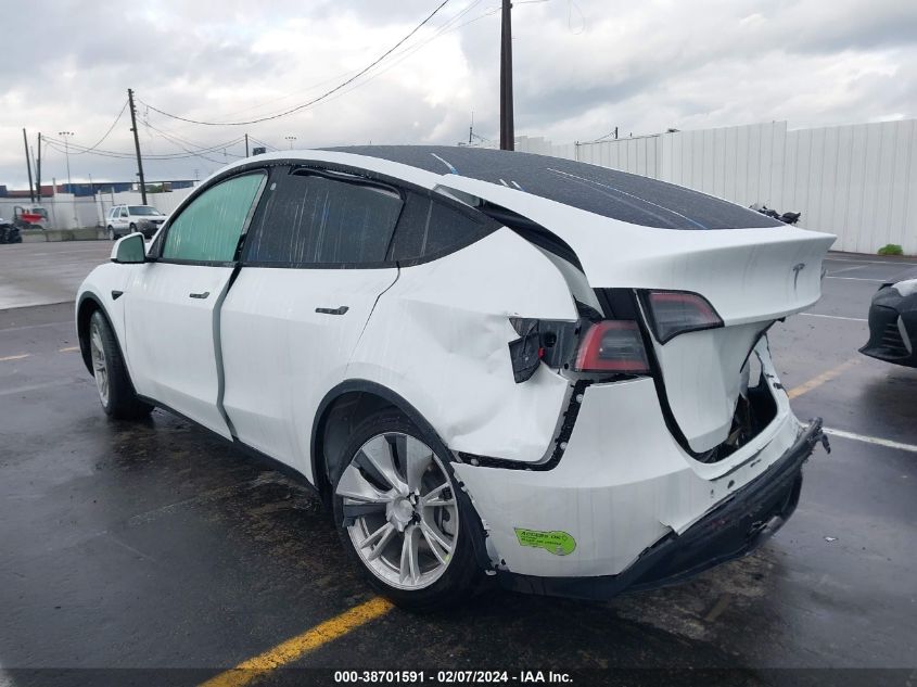 2023 Tesla Model Y Awd/Long Range Dual Motor All-Wheel Drive VIN: 7SAYGDEE9PA109305 Lot: 38701591