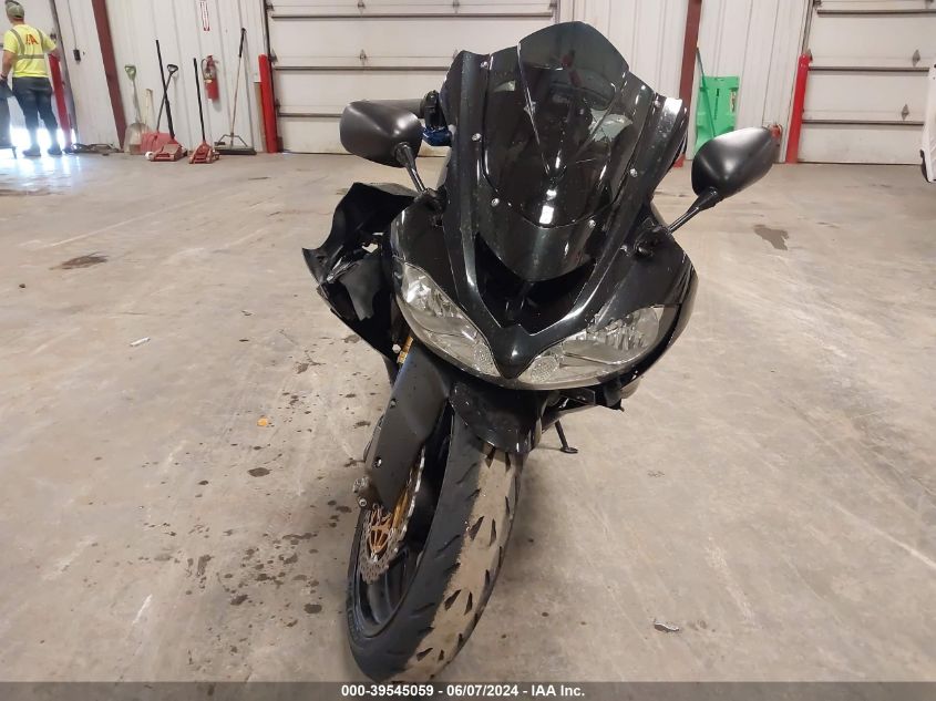 2004 Kawasaki Ninja Zx 10R VIN: JKAZXCC164A012480 Lot: 39545059