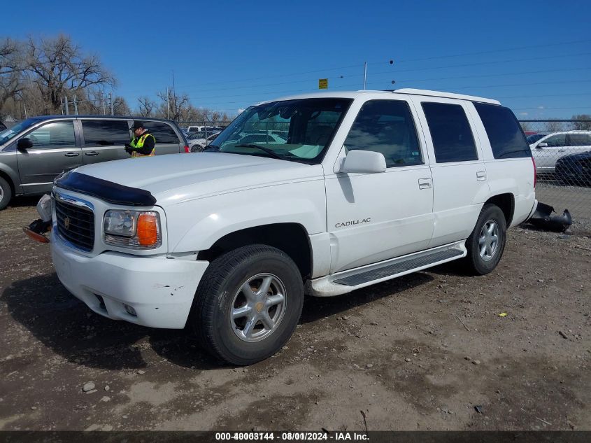 1999 Cadillac Escalade Standard VIN: 1GYEK13R0XR415674 Lot: 40003144