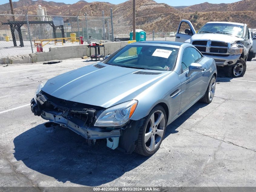 2012 Mercedes-Benz Slk 350 VIN: WDDPK5HA4CF007236 Lot: 40235025