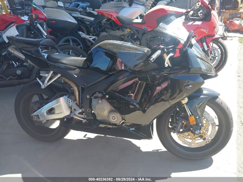 2005 Honda Cbr600 Rr VIN: JH2PC37055M201932 Lot: 40236392