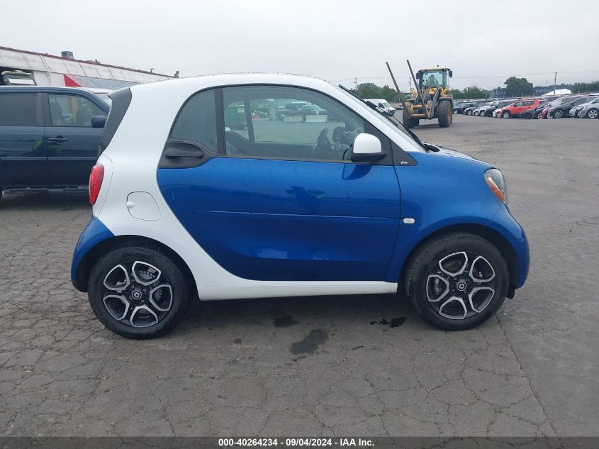 2016 Smart Fortwo Passion/Prime/Proxy/Pure VIN: WMEFJ5DA3GK059826 Lot: 40264234