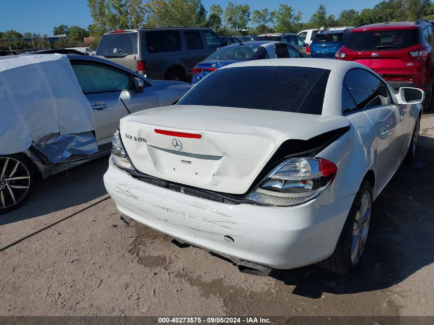 2010 Mercedes-Benz Slk 300 VIN: WDBWK5EA8AF232829 Lot: 40273575