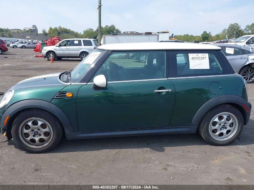 2013 Mini Hardtop Cooper VIN: WMWSU3C51DT680661 Lot: 40352207