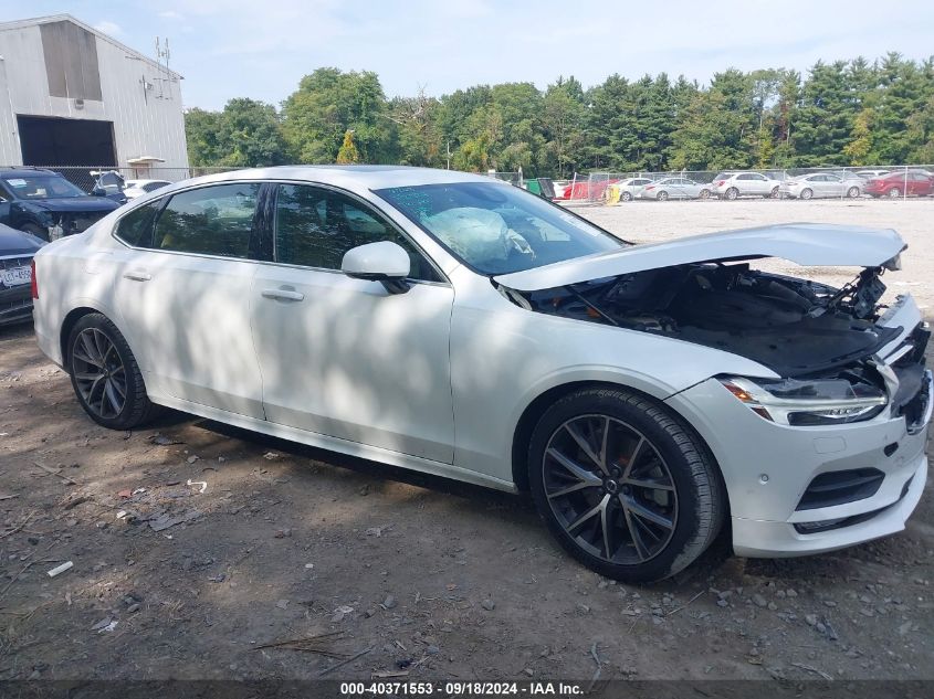 2019 Volvo S90 T6 Momentum VIN: LVYA22MKXKP110725 Lot: 40371553