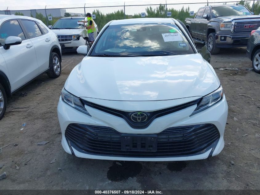 2019 Toyota Camry Le VIN: 4T1B11HKXKU216432 Lot: 40376507