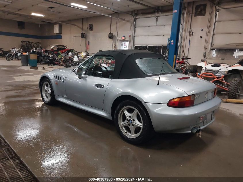 1999 BMW Z3 2.3 VIN: 4USCH9339XLF79639 Lot: 40387980