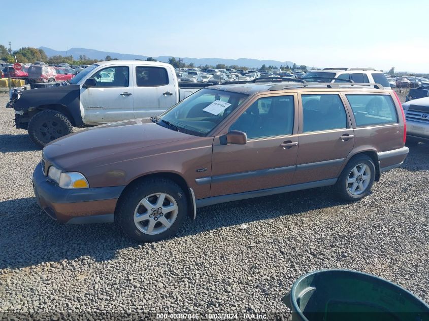 1998 Volvo V70 Awd VIN: YV1LZ5647W2477655 Lot: 40397046