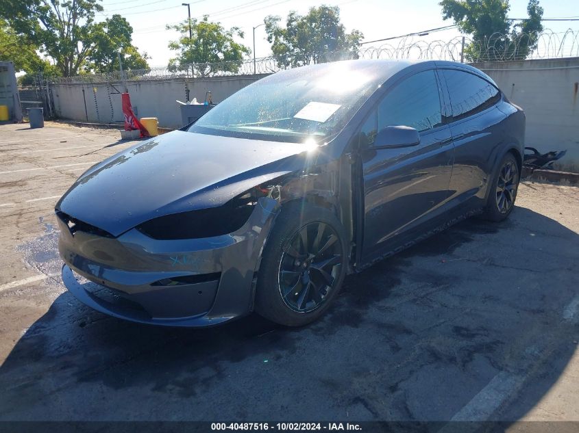 2022 Tesla Model X Dual Motor All-Wheel Drive VIN: 7SAXCBE56NF360942 Lot: 40487516