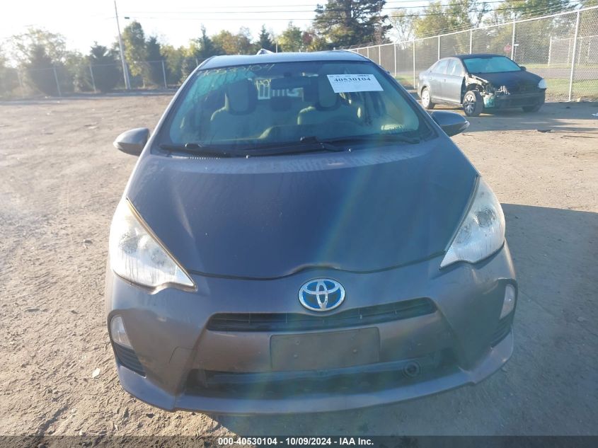 2013 Toyota Prius C VIN: JTDKDTB31D1035121 Lot: 40530104