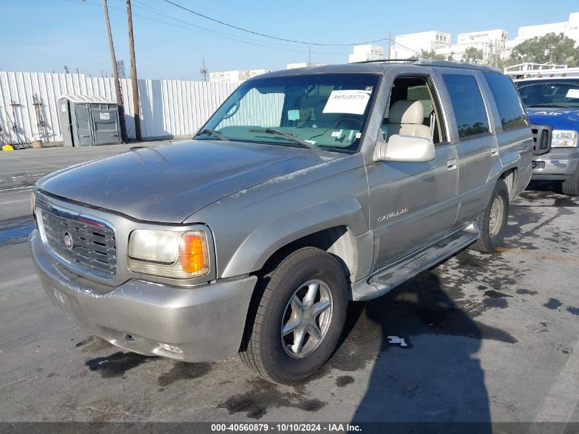 2000 Cadillac Escalade Standard VIN: 1GYEK63R5YR229028 Lot: 40560879