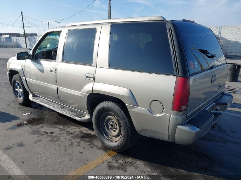 2000 Cadillac Escalade Standard VIN: 1GYEK63R5YR229028 Lot: 40560879