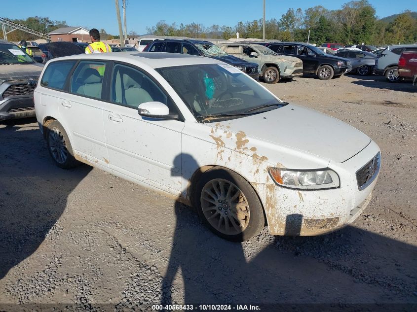 2010 Volvo V50 2.4I VIN: YV1382MW8A2529633 Lot: 40568433