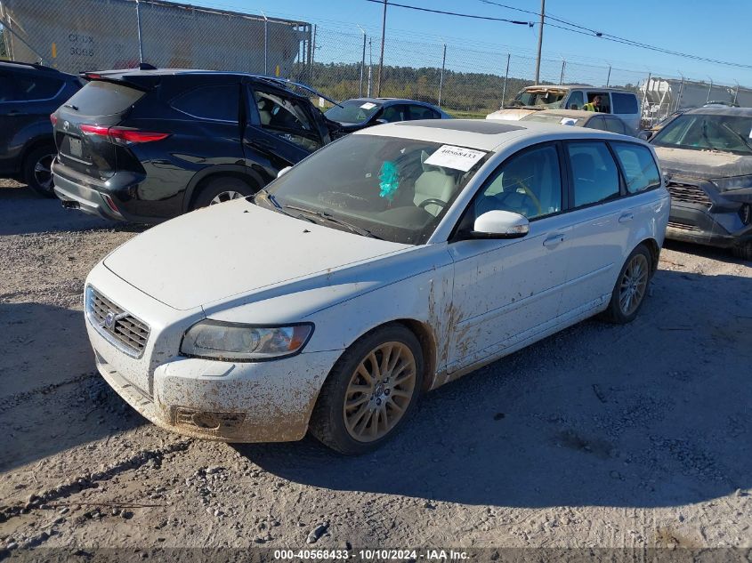 2010 Volvo V50 2.4I VIN: YV1382MW8A2529633 Lot: 40568433