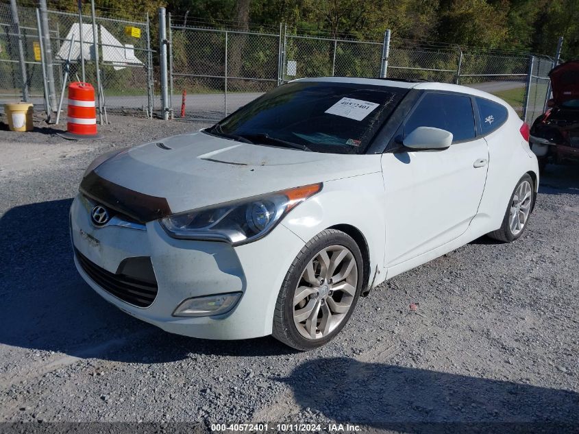 2013 Hyundai Veloster Base W/Black VIN: KMHTC6AD0DU140102 Lot: 40572401